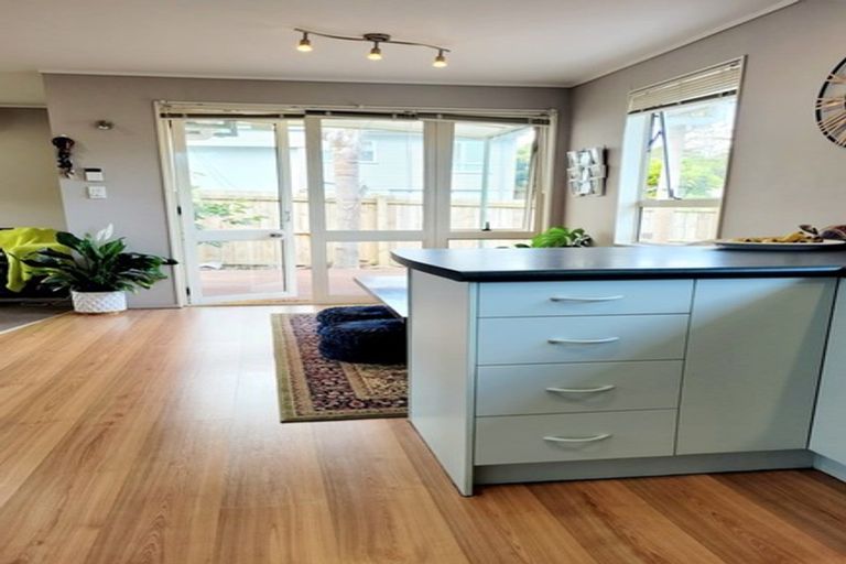 Photo of property in 53a Woodford Avenue, Henderson, Auckland, 0610