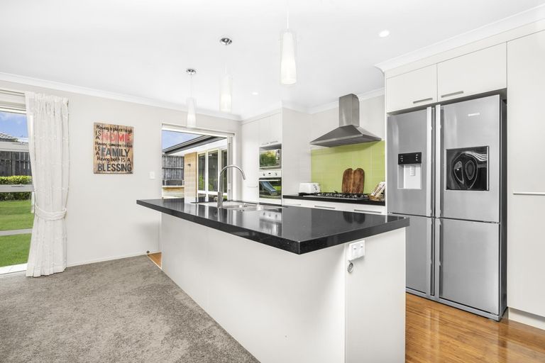 Photo of property in 8 Vivien Place, Patumahoe, Pukekohe, 2679