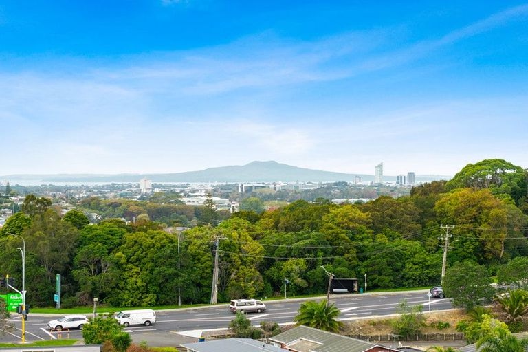 Photo of property in 5 Powrie Street, Glenfield, Auckland, 0629