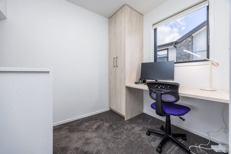 Photo of property in 11/10 Fathom Place, Te Atatu Peninsula, Auckland, 0610