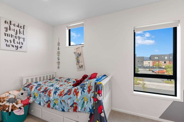 Photo of property in 28 Kotuitui Street, Manukau, Auckland, 2104