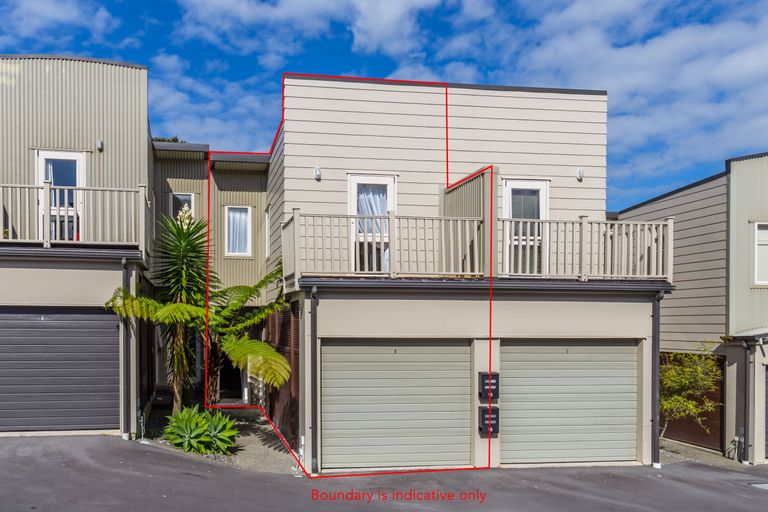 Photo of property in 1/206 Manuka Road, Bayview, Auckland, 0629