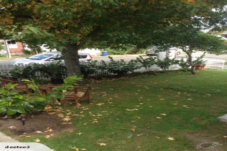 Photo of property in 1/32 Teal Crescent, Beach Haven, Auckland, 0626