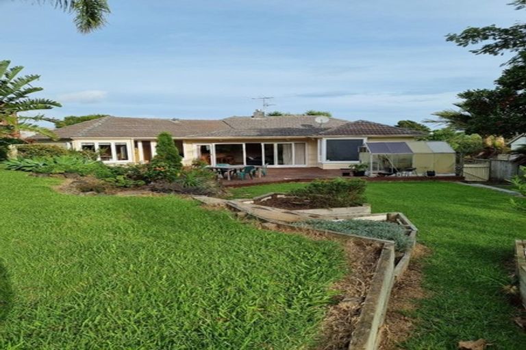 Photo of property in 76 Campbell Road, One Tree Hill, Auckland, 1061