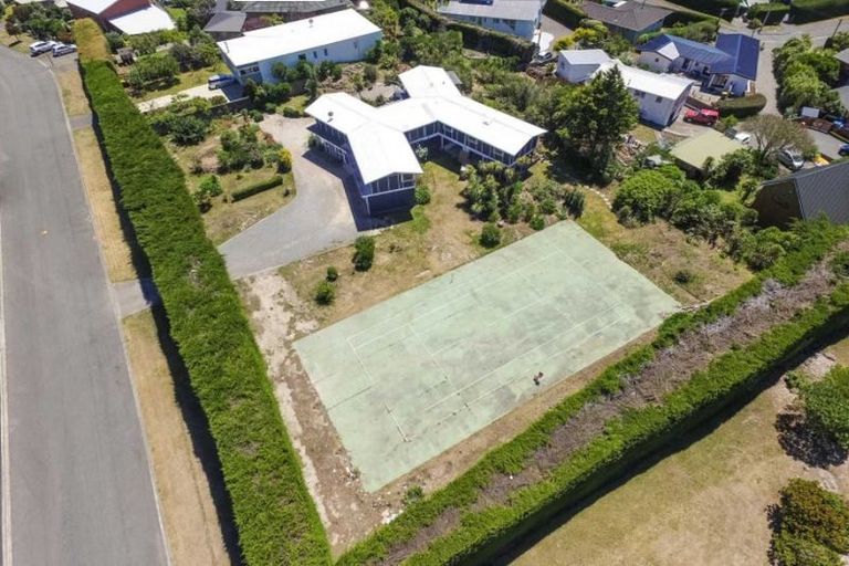 Photo of property in 237 Major Hornbrook Road, Mount Pleasant, Christchurch, 8081