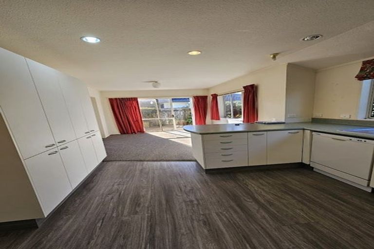 Photo of property in 2a Cedar Drive, Paraparaumu Beach, Paraparaumu, 5032