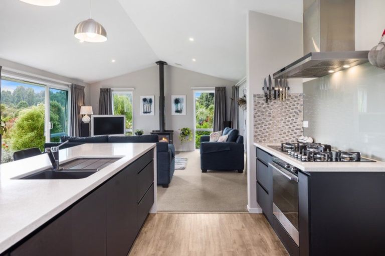 Photo of property in 26 Lacebark Drive, Kinloch, Taupo, 3377