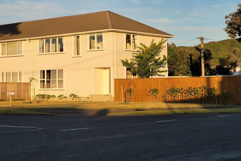 Photo of property in 83 Godley Street, Waiwhetu, Lower Hutt, 5010