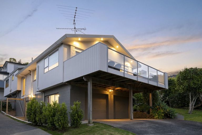 Photo of property in 9 Serrata Place, Browns Bay, Auckland, 0630