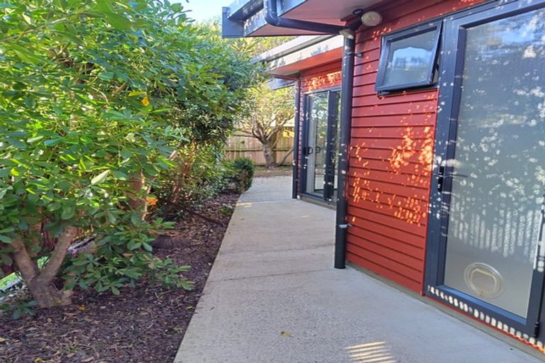 Photo of property in 51 Minaret Drive, Bucklands Beach, Auckland, 2014