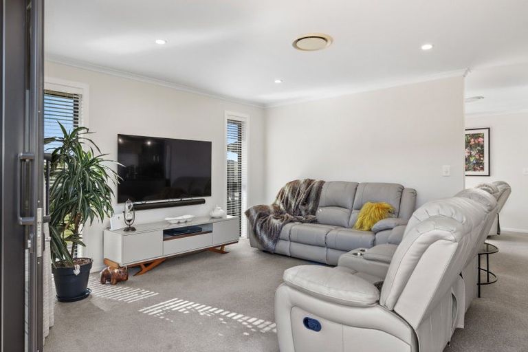 Photo of property in 5 Mervyn Brown Place, Solway, Masterton, 5810