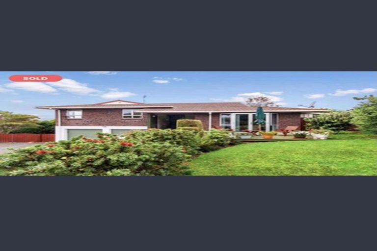 Photo of property in 9 Forsythe Place, Massey, Auckland, 0614