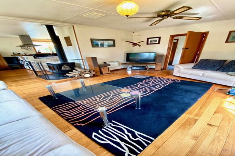 Photo of property in 12 Railway Road, Dunsandel, 7682