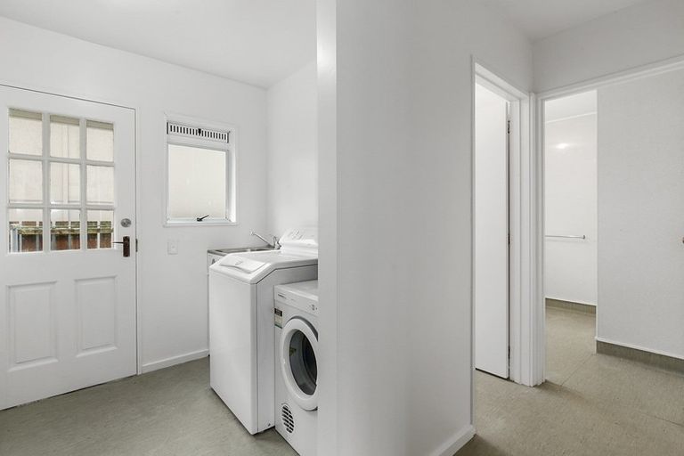 Photo of property in 18f Forth Street, North Dunedin, Dunedin, 9016