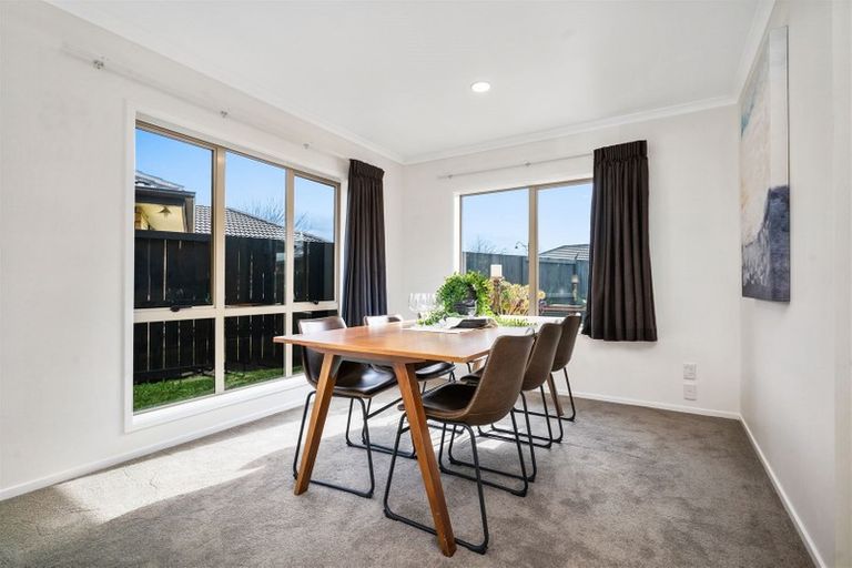 Photo of property in 58 Farringdon Avenue, Rototuna North, Hamilton, 3210