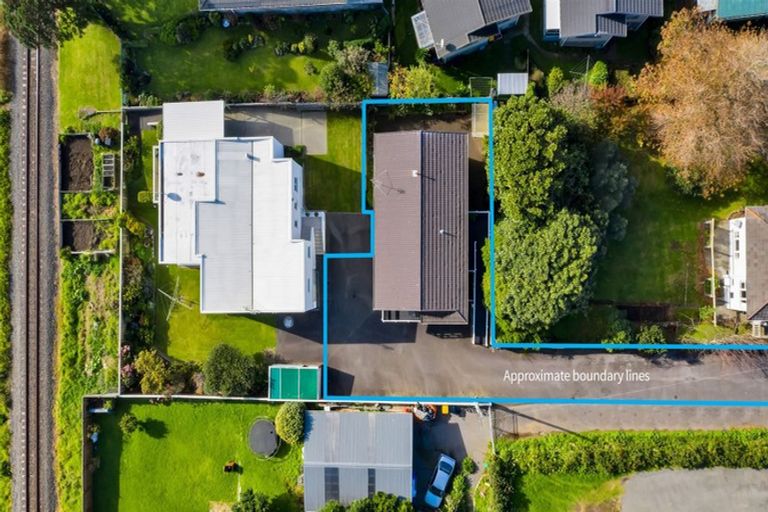 Photo of property in 8b Whiteley Street, Moturoa, New Plymouth, 4310