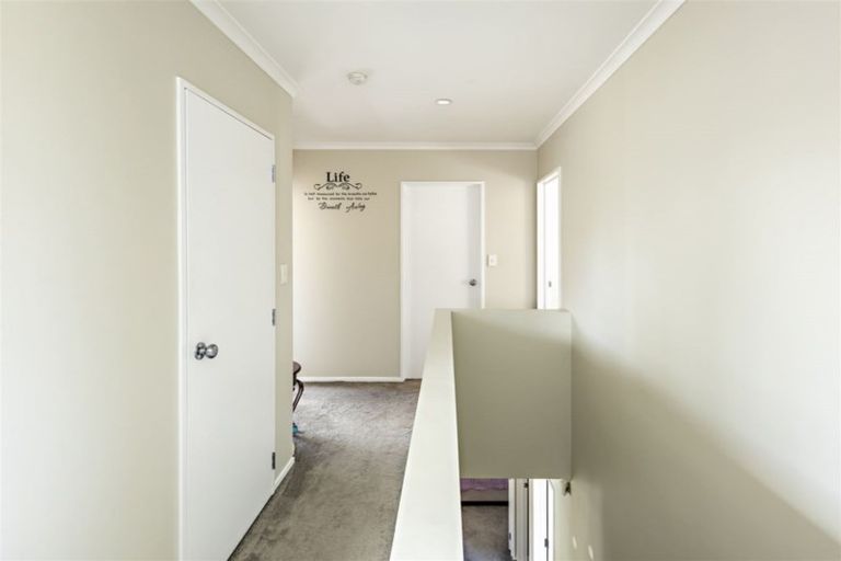 Photo of property in 31 Regalwood Place, Favona, Auckland, 2024