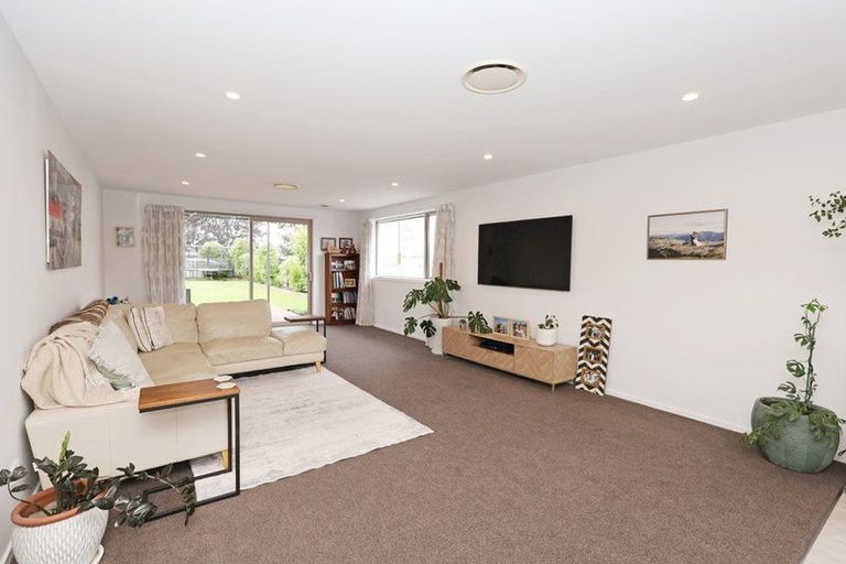 Photo of property in 53 Queen Street, Winton, 9720