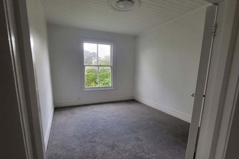 Photo of property in 22 Mudgeways Road, Massey, Auckland, 0614