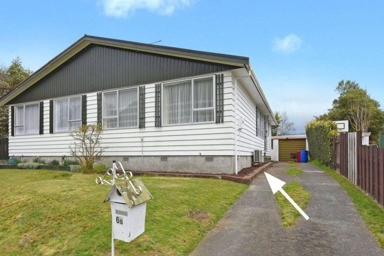 Photo of property in 2/6 Indiana Grove, Totara Park, Upper Hutt, 5018