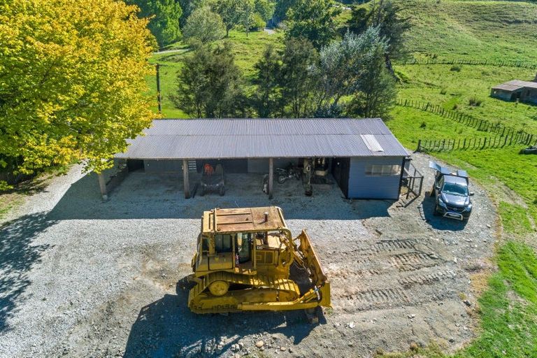 Photo of property in 1131 Whakarau Road, Otoko, Te Karaka, 4092