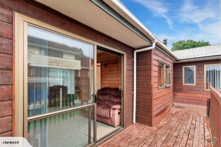 Photo of property in 197 Walter Strevens Drive, Conifer Grove, Takanini, 2112