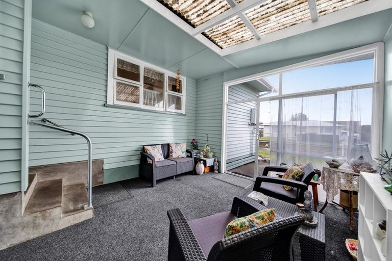 Photo of property in 4 Murray Avenue, Hawera, 4610