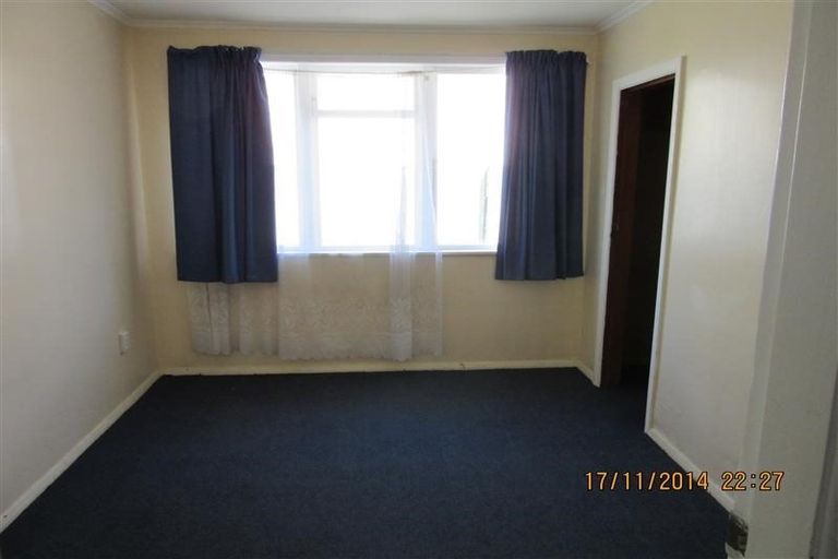Photo of property in 35 Hukatai Street, Elsdon, Porirua, 5022