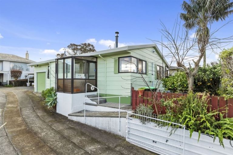 Photo of property in 11a Hilltop Road, Parkvale, Tauranga, 3112