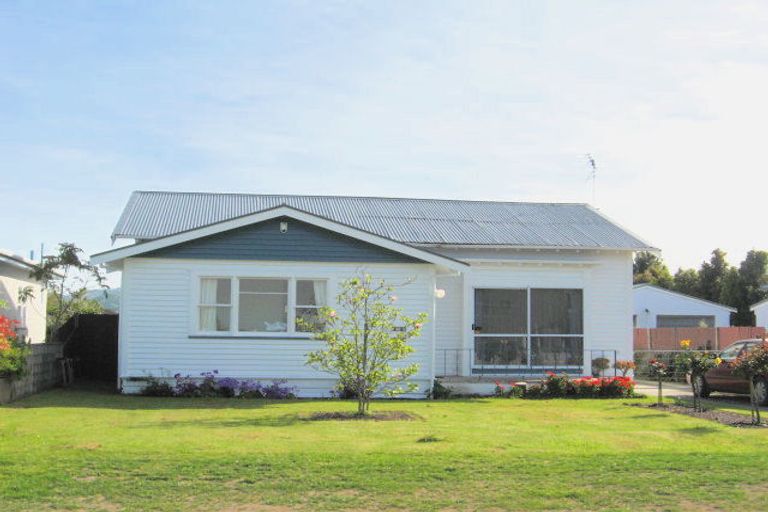 Photo of property in 19 School Road, Te Hapara, Gisborne, 4010