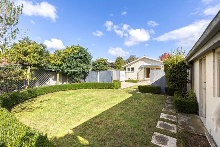 Photo of property in 18 Glenside Avenue, Ilam, Christchurch, 8041