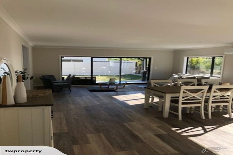 Photo of property in 51 Kent Terrace, Taradale, Napier, 4112