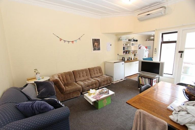 Photo of property in 33 Clyde Street, Roseneath, Port Chalmers, 9023