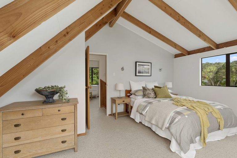 Photo of property in 80 Clinton Road, Tawharanui Peninsula, Matakana, 0986