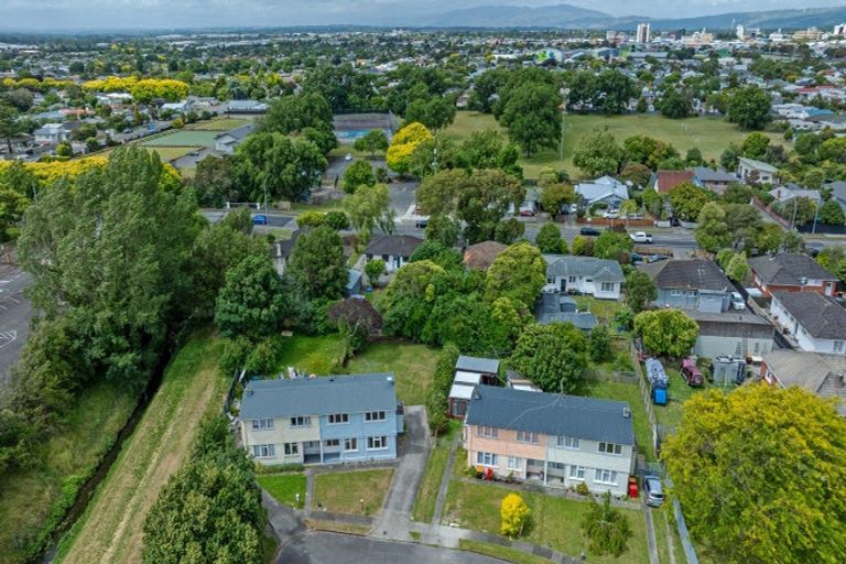 Photo of property in 8 Renfrew Place, Highbury, Palmerston North, 4412