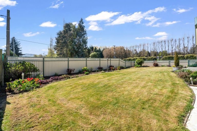 Photo of property in 16 Maria Street, Lumsden, 9730
