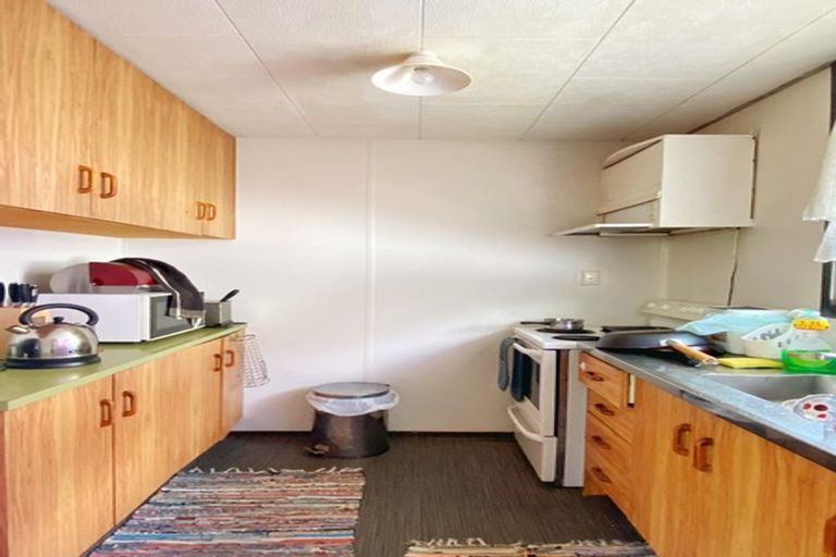 Photo of property in 1/3 Lynwood Road, New Lynn, Auckland, 0600