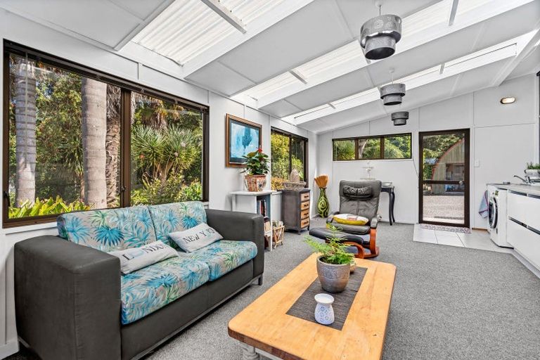 Photo of property in 2 Turiapua Lane, Parua Bay, Whangarei, 0174