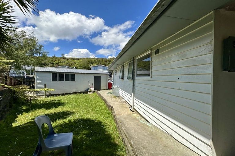 Photo of property in 20 Robson Street, Stokes Valley, Lower Hutt, 5019