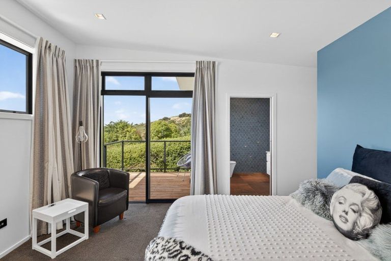 Photo of property in 106 Bayview Road, Charteris Bay, Lyttelton, 8971