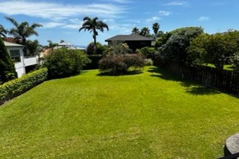 Photo of property in 1292 Whangaparaoa Road, Army Bay, Whangaparaoa, 0930