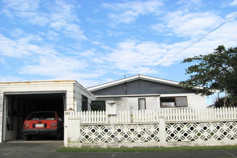 Photo of property in 16 Prince Street, Gonville, Whanganui, 4501