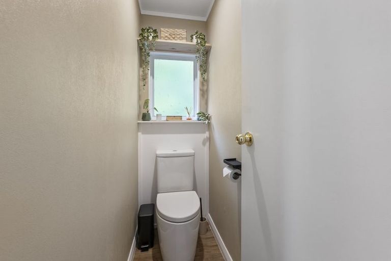 Photo of property in 17b Clawton Street, Westown, New Plymouth, 4310