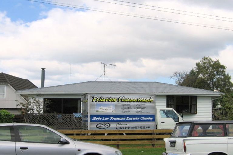 Photo of property in 35 Queen Road, Bellevue, Tauranga, 3110