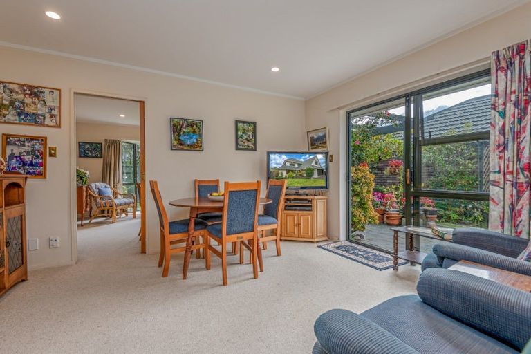 Photo of property in 87 Pahiatua Street, Hokowhitu, Palmerston North, 4410