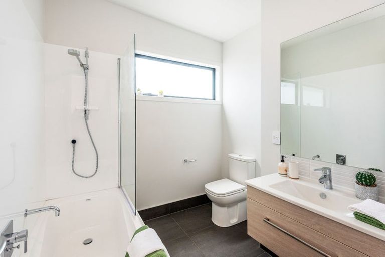 Photo of property in 1/4165 Great North Road, Glen Eden, Auckland, 0602