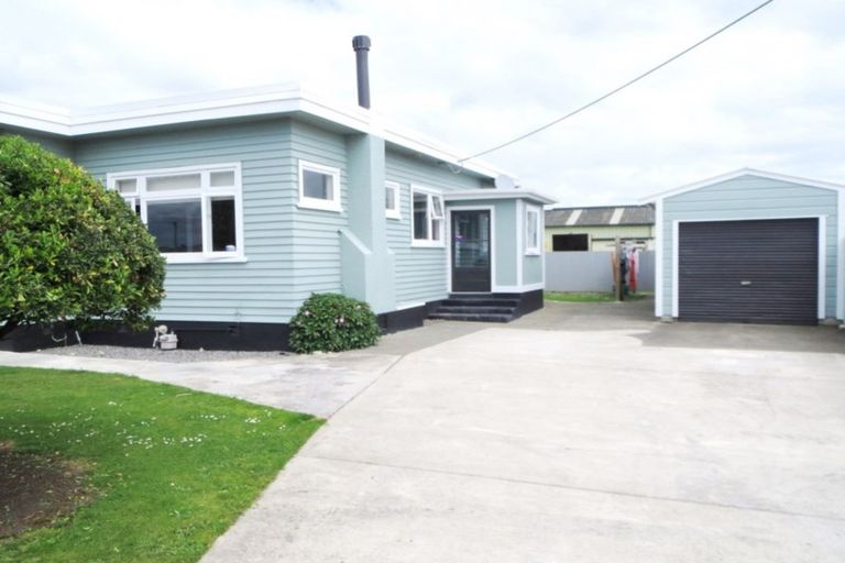 Photo of property in 15 Keepa Street, Levin, 5510