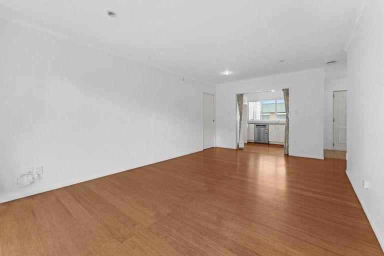 Photo of property in 16 Drummond Drive, Ranui, Auckland, 0612