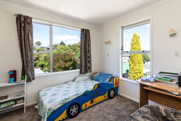 Photo of property in 15 Kotare Street, Hilltop, Taupo, 3330