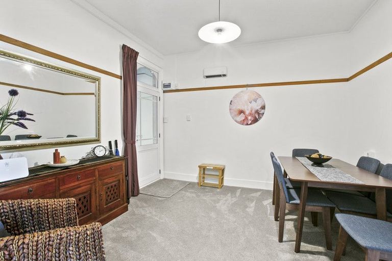 Photo of property in Devonport Apartments, 22/127 Saint Aubyn Street, New Plymouth, 4310